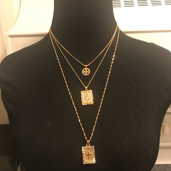 LAST ONE! Vintage style layered choker - 5 Stars✨ - Picture 3 of 6